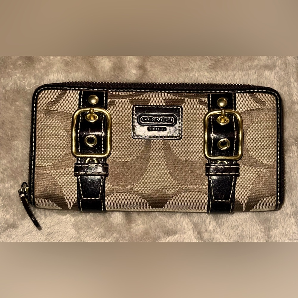 Coach Signature Zip Around Wallet